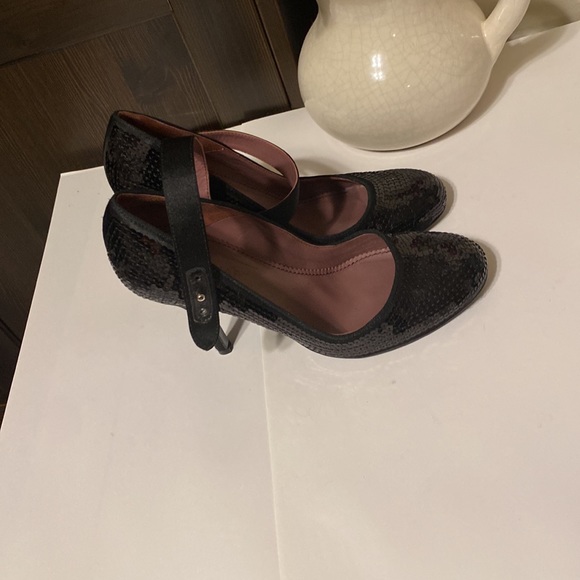 JILL STUART WOMEN BLACK SEQUIN HEEL SIZE 8B